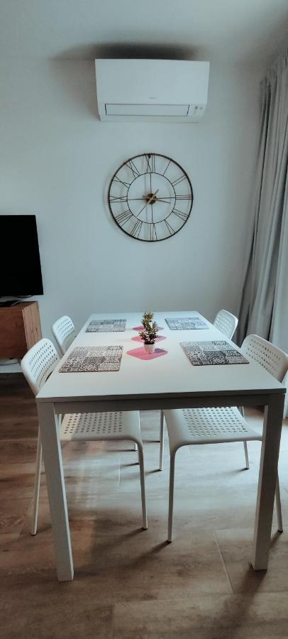 Getaway Suites Apartment クレンディ エクステリア 写真